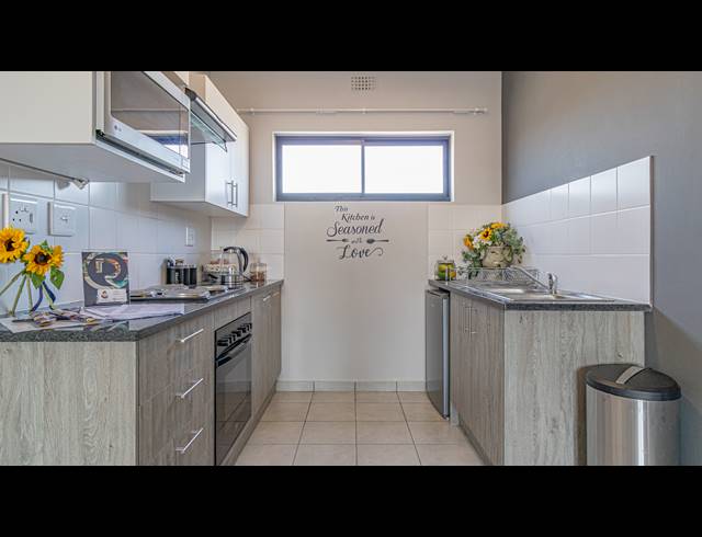 2 BEDROOM APARTMENT TO LET IN PARKLANDS NORTH